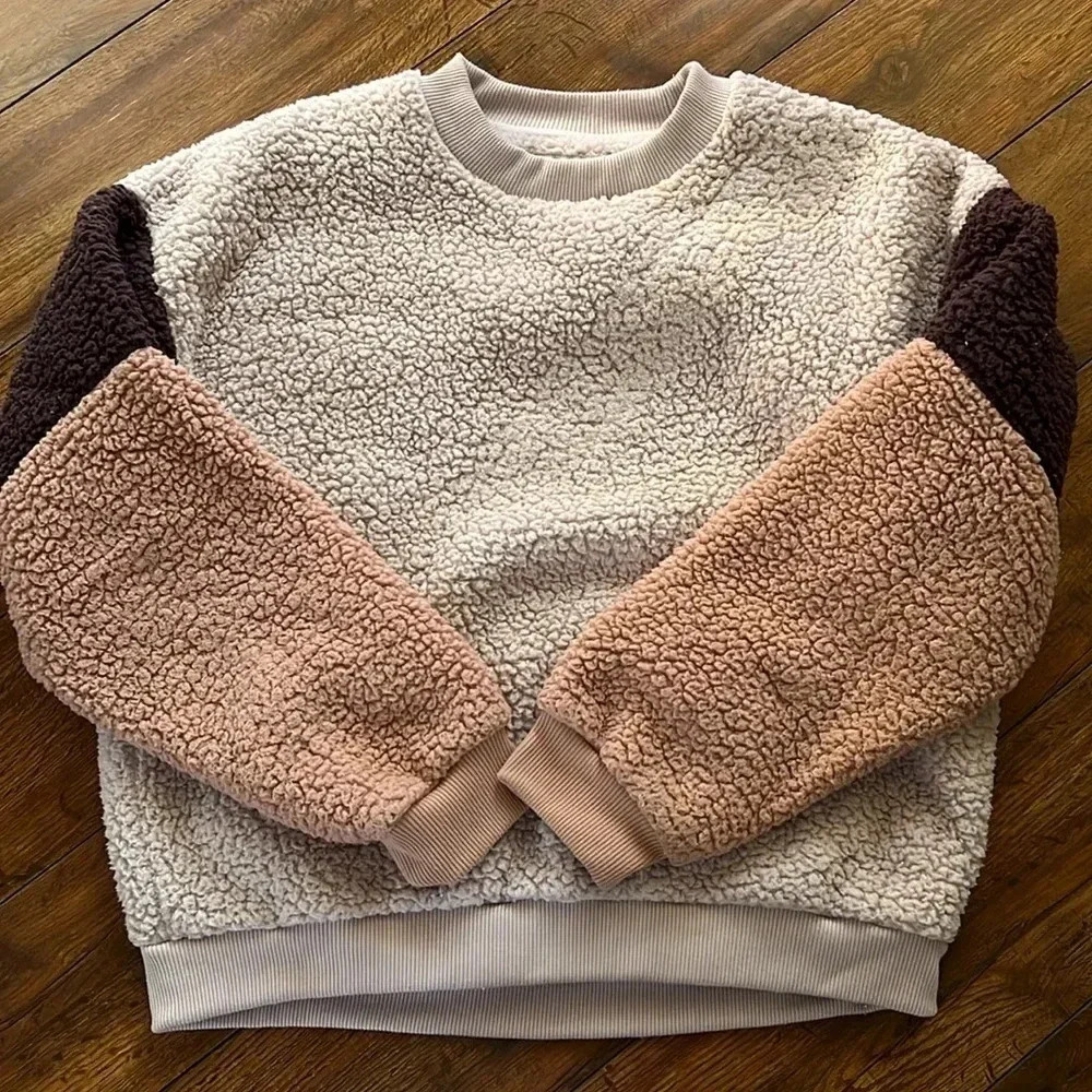 5 Sweaters Bundle - image 5